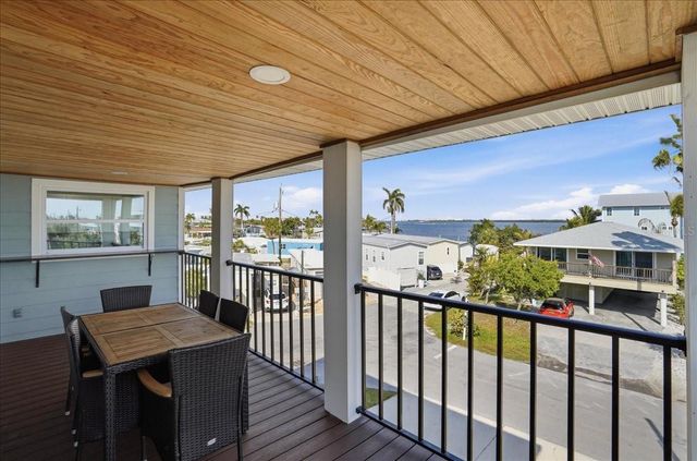 2518 AVENUE B, Bradenton Beach, FL 34217