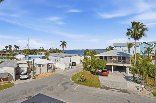 2518 AVENUE B, Bradenton Beach, FL 34217