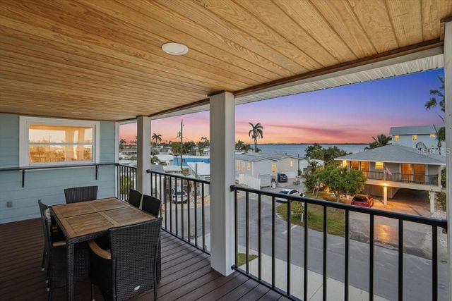 2518 AVENUE B, Bradenton Beach, FL 34217