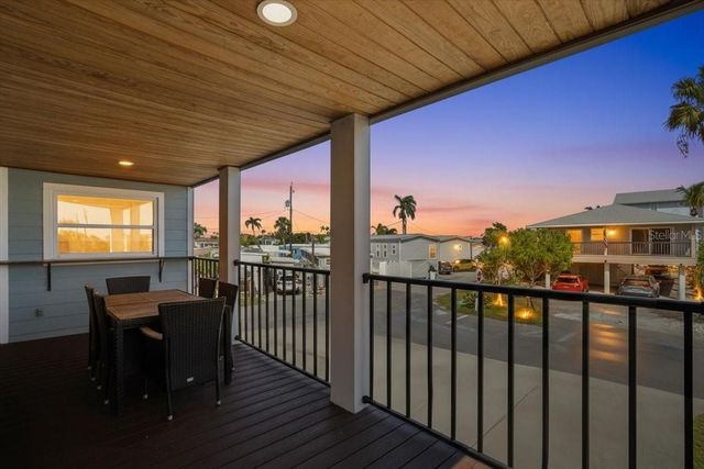 2518 AVENUE B, Bradenton Beach, FL 34217