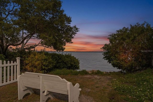 2518 AVENUE B, Bradenton Beach, FL 34217