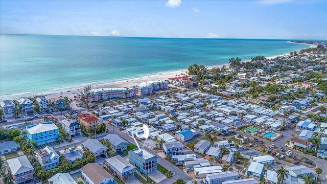 2518 AVENUE B, Bradenton Beach, FL 34217