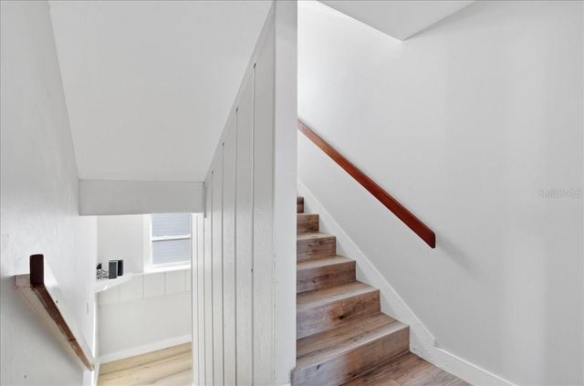 2518 AVENUE B, Bradenton Beach, FL 34217