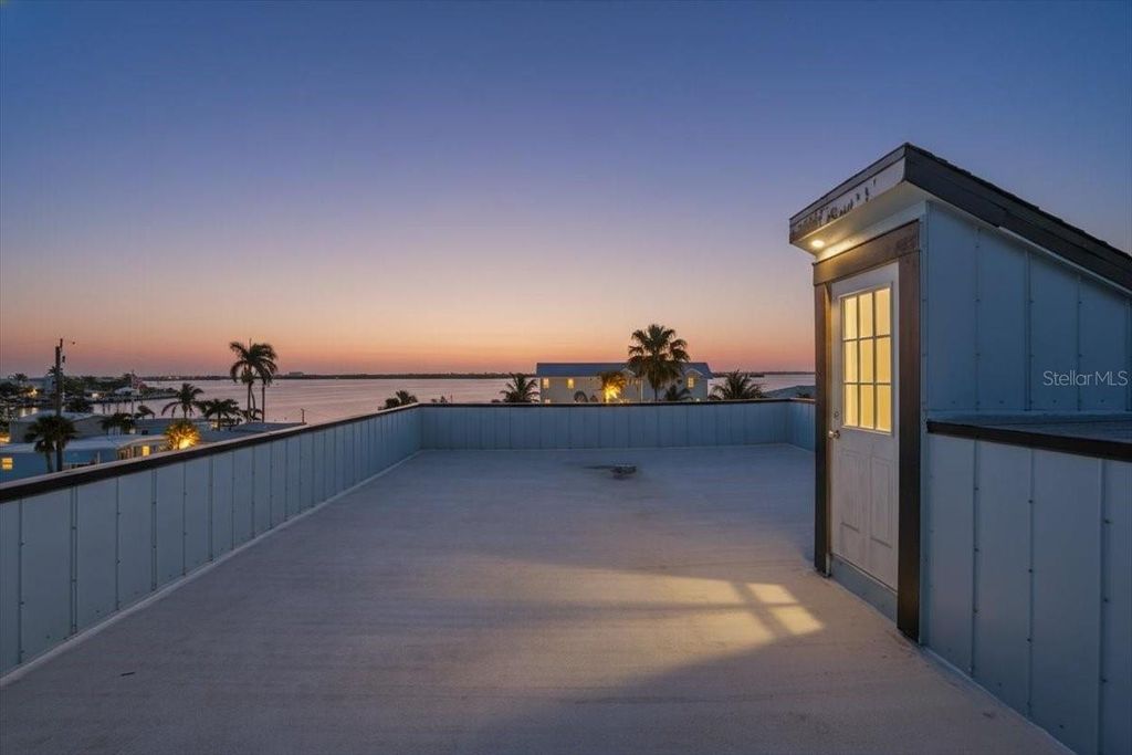 2518 AVENUE B, BRADENTON BEACH, FL 34217 — photo 4