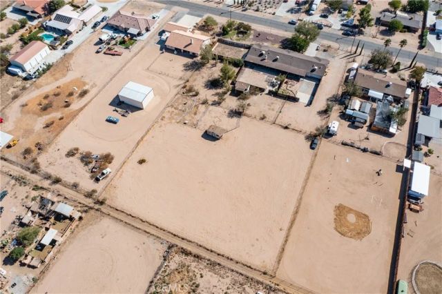 11090 Pinon, Hesperia, CA 92345