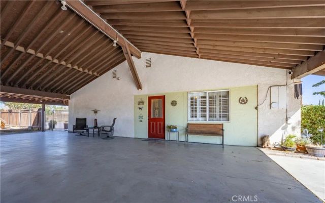 11090 Pinon, Hesperia, CA 92345