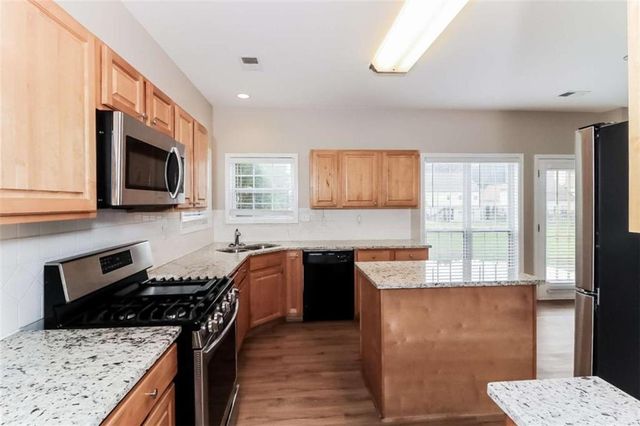 445 Fitzgerald Pl., Atlanta, GA 30349