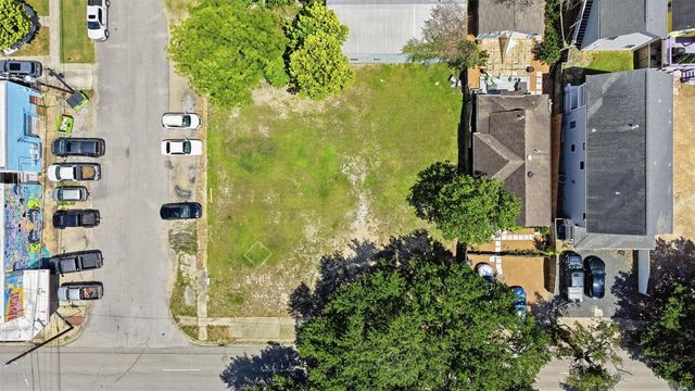 1446 Yale Street, Houston, TX 77008