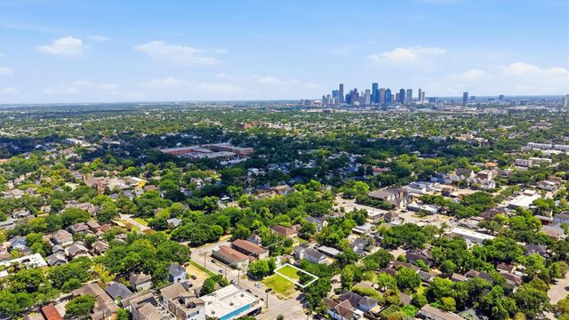 1446 Yale Street, Houston, TX 77008