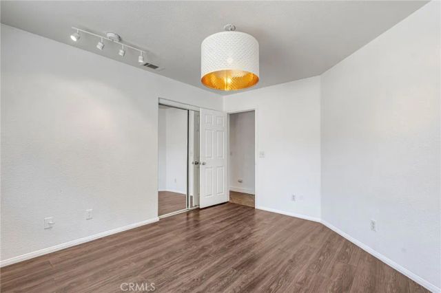 7592 Redwood Avenue, Hesperia, CA 92345