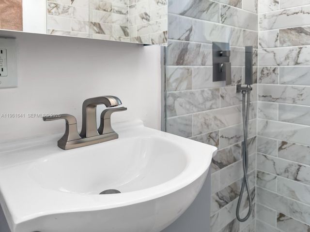 1227 Euclid Ave 5, Miami Beach, FL 33139