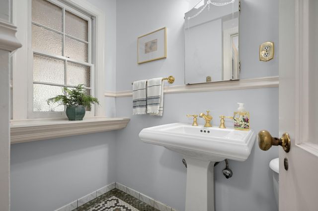 3721 Glenhurst Avenue, Saint Louis Park, MN 55416