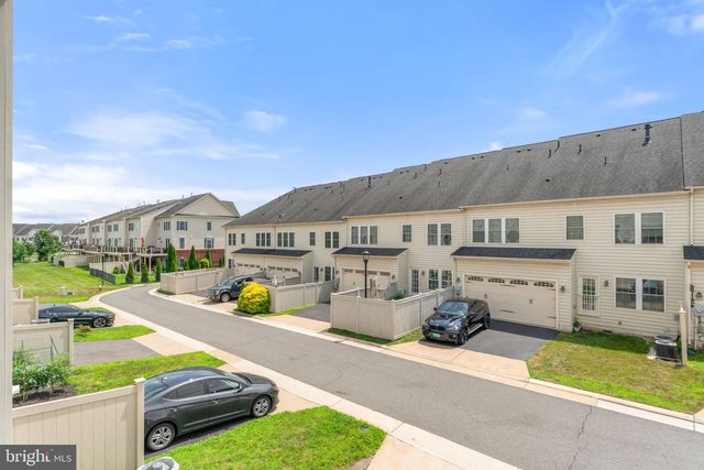 42524 ROWDERBURY SQ, Chantilly, VA 20152