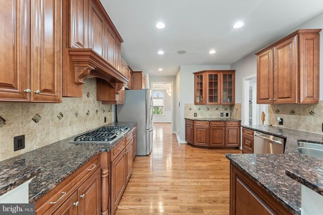 42524 ROWDERBURY SQ, Chantilly, VA 20152