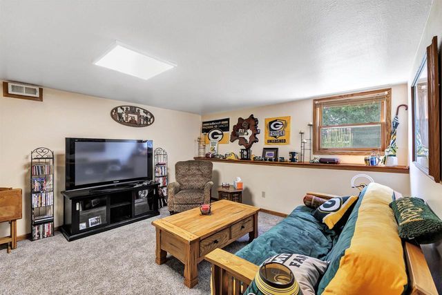 3659 VAN LAANEN ROAD, Green Bay, WI 54311