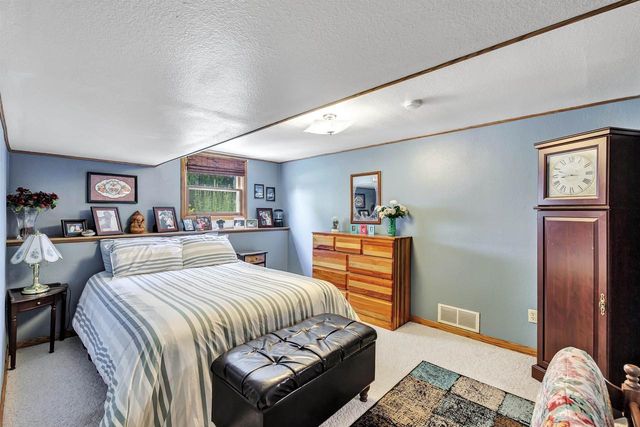 3659 VAN LAANEN ROAD, Green Bay, WI 54311