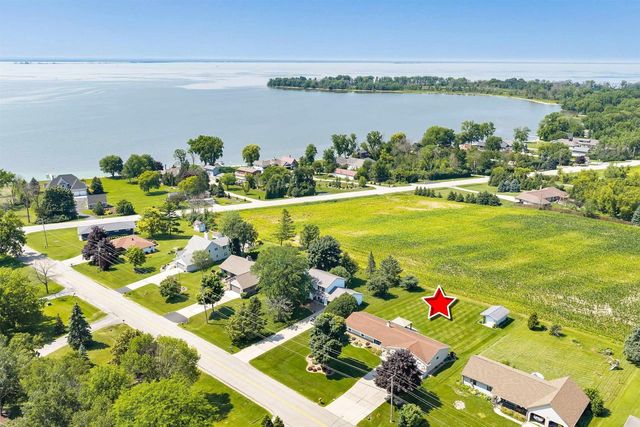 3659 VAN LAANEN ROAD, Green Bay, WI 54311