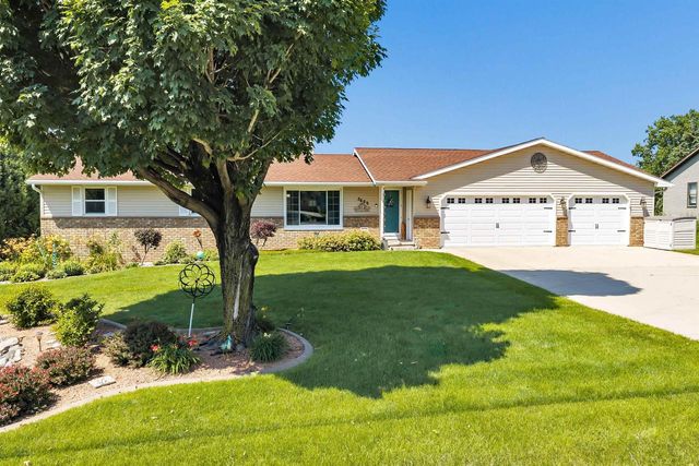 3659 VAN LAANEN ROAD, Green Bay, WI 54311