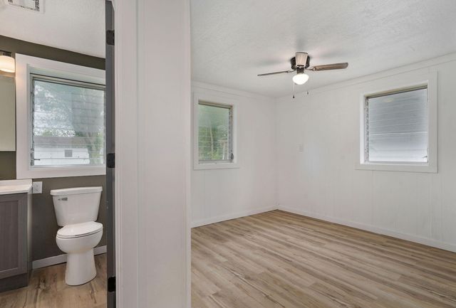 1014 N Dickerson Avenue, Springfield, MO 65803
