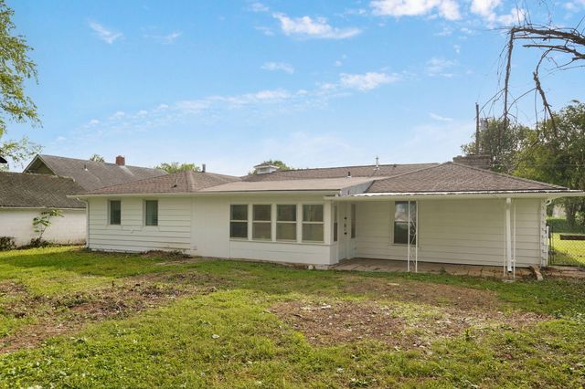 1014 N Dickerson Avenue, Springfield, MO 65803