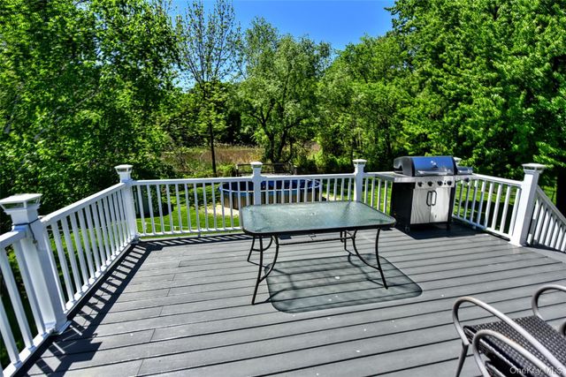 33 Nordica Circle, Stony Point, NY 10980