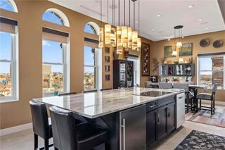 229 Ward Parkway 1001B, Kansas City, MO 64112