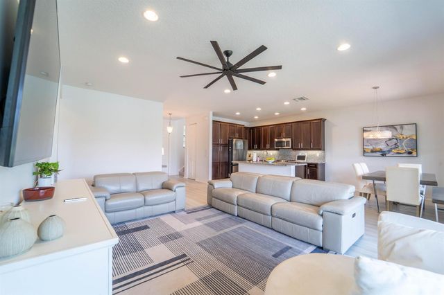 8089 Ironstone Drive, Delray Beach, FL 33446