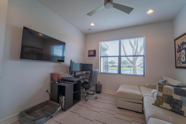 8089 Ironstone Drive, Delray Beach, FL 33446