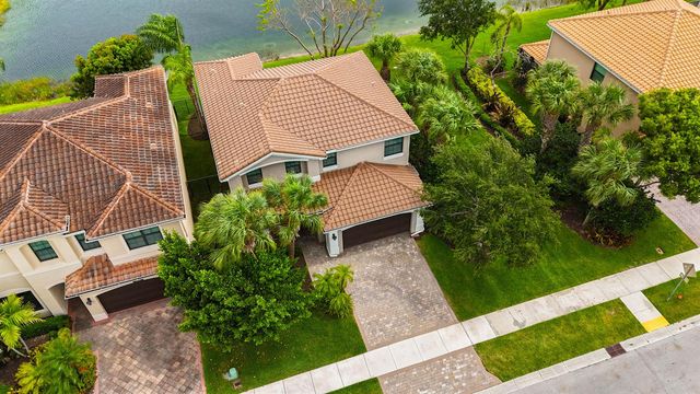 8089 Ironstone Drive, Delray Beach, FL 33446