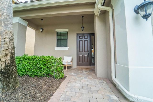 8089 Ironstone Drive, Delray Beach, FL 33446