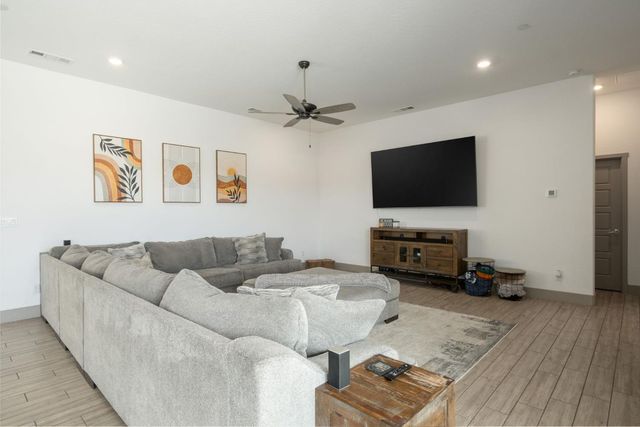 20046 Sunset Drive, Friant, CA 93626