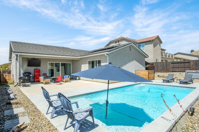 20046 Sunset Drive, Friant, CA 93626