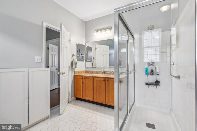 45 TEMPLE CT, Pennington, NJ 08534