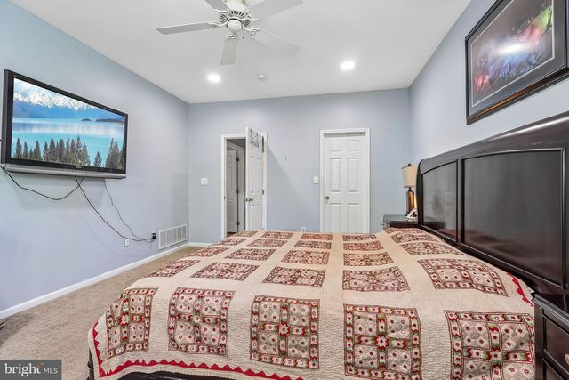 45 TEMPLE CT, Pennington, NJ 08534