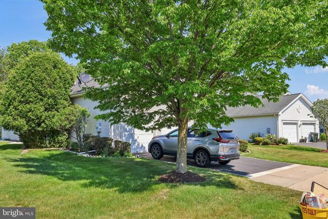 45 TEMPLE CT, Pennington, NJ 08534