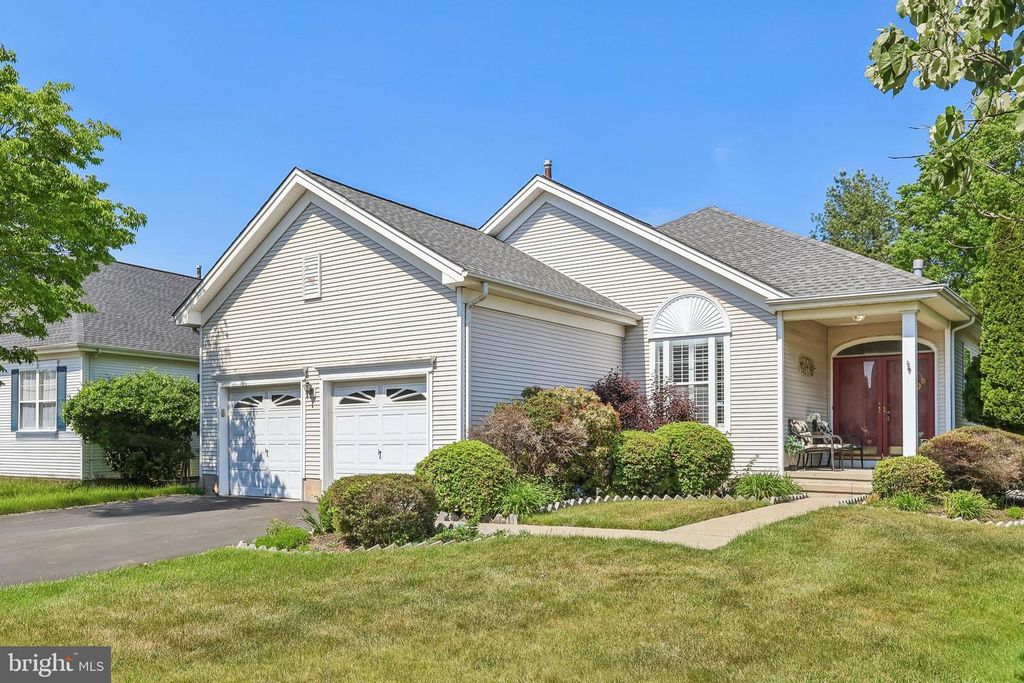45 TEMPLE CT, Pennington, NJ 08534
