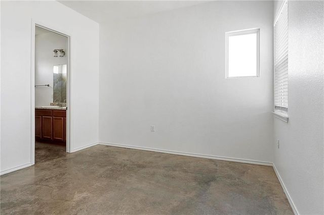 1310 Hausman DR, Lockhart, TX 78644