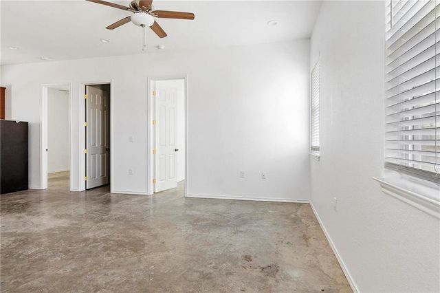 1310 Hausman DR, Lockhart, TX 78644