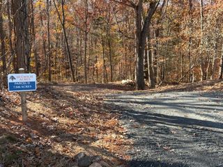 9 Richmond Highway, Amherst, VA 24521