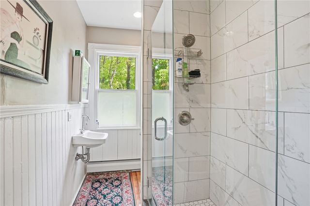 192 Washington Road, Barrington, RI 02806