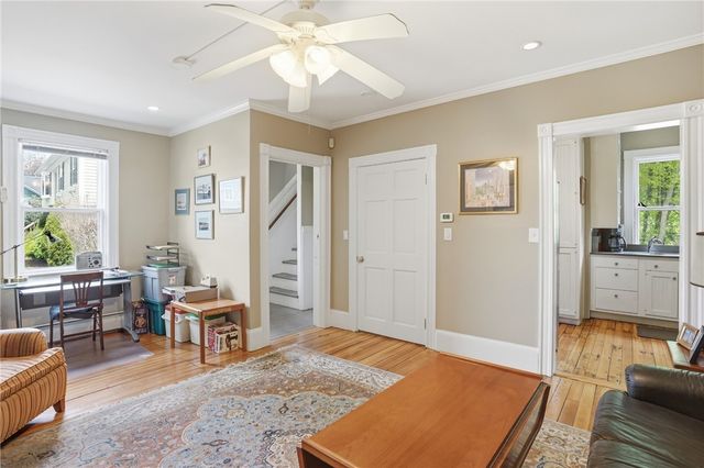192 Washington Road, Barrington, RI 02806