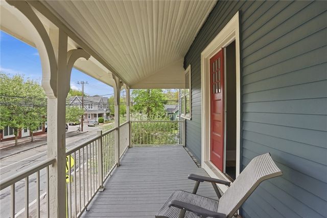 192 Washington Road, Barrington, RI 02806