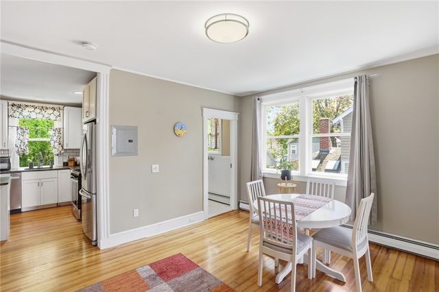 192 Washington Road, Barrington, RI 02806