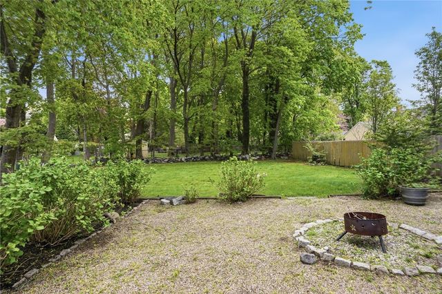 192 Washington Road, Barrington, RI 02806