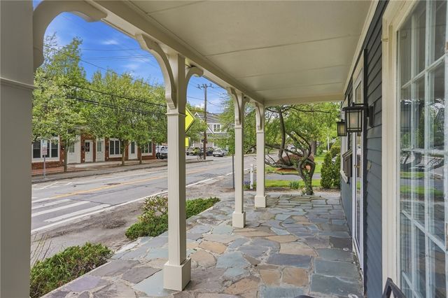 192 Washington Road, Barrington, RI 02806