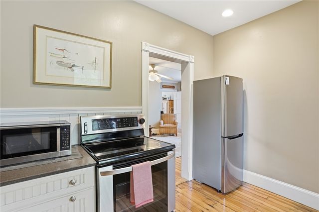 192 Washington Road, Barrington, RI 02806