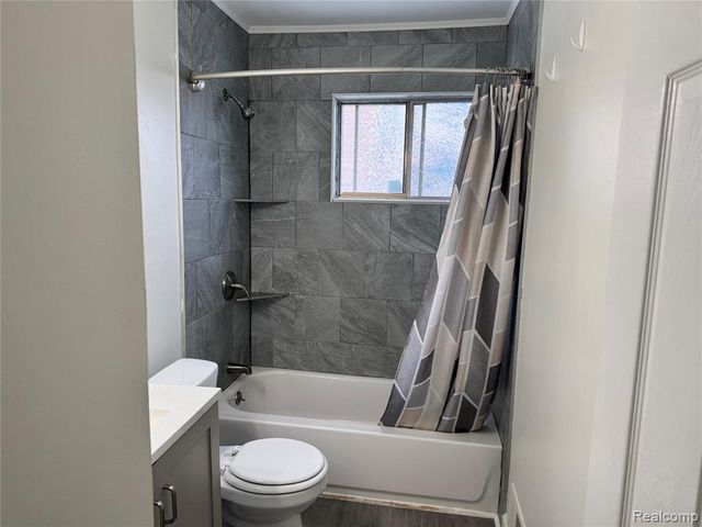 17459 Roseville Boulevard, Roseville, MI 48066