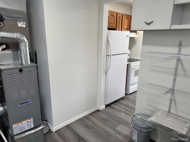 17459 Roseville Boulevard, Roseville, MI 48066