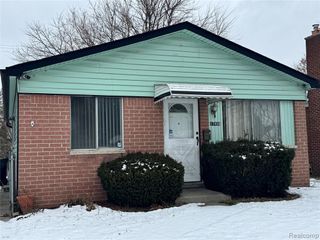 17459 Roseville Boulevard, Roseville, MI 48066