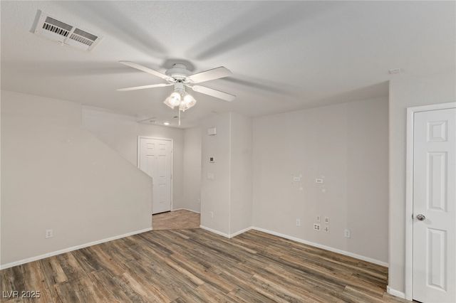 445 Royal Bridge Drive, Las Vegas, NV 89178